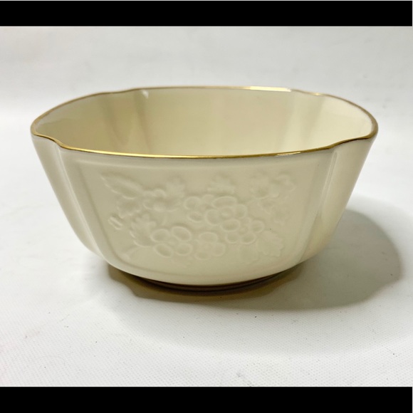 Lenox Dining Vintage Lenox Arcadia Collection Gold Trimmed Bowl
